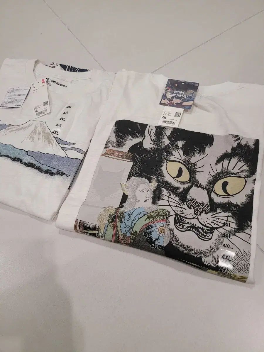 JAPAN UNIQLO ボストン コラボ & 浮奇・ヴィオレタ(ウキ) DARK 版 4XL