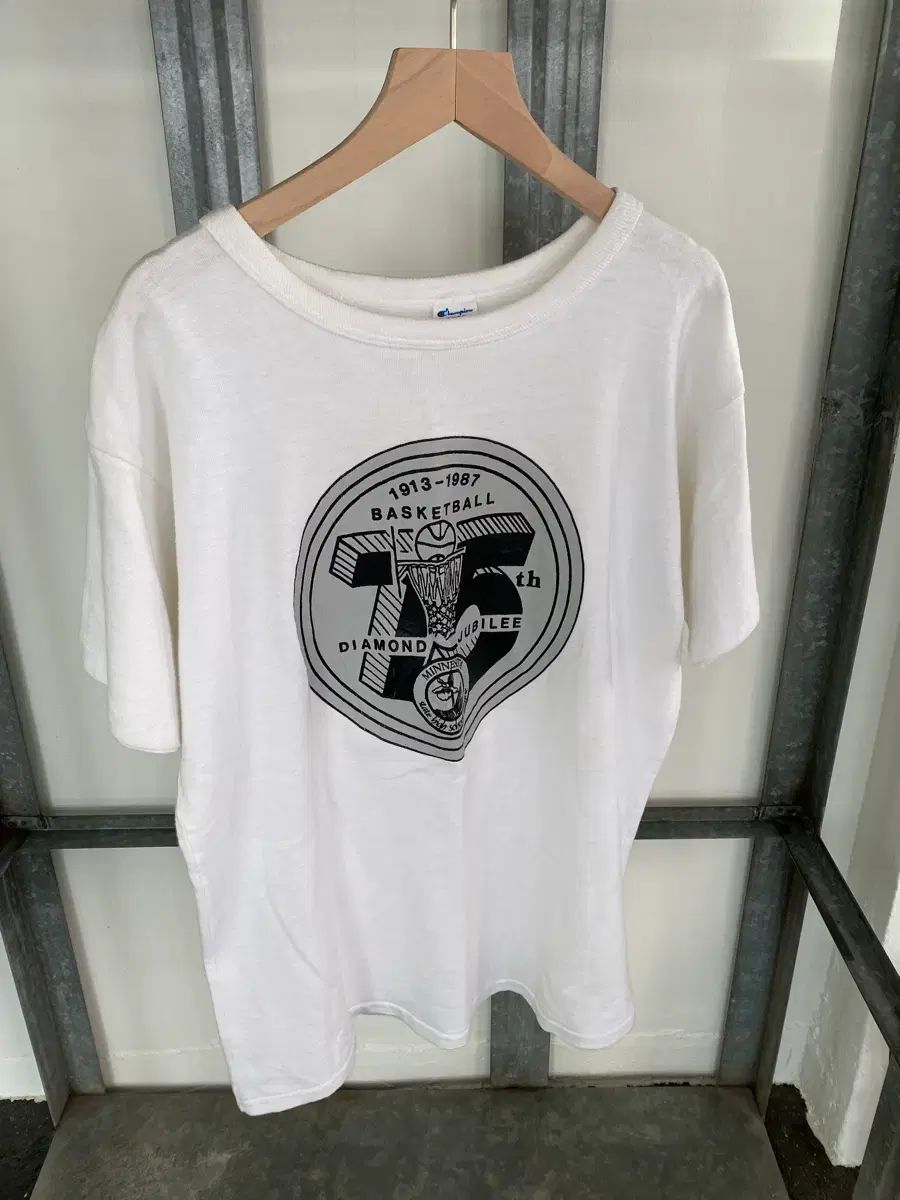 90s ヴィンテージ Champion Tシャツ