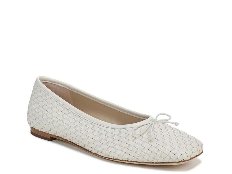 ヴィンス レディース シューズ パンプス VinceDarla Ballet Flat Womens Milk Leather