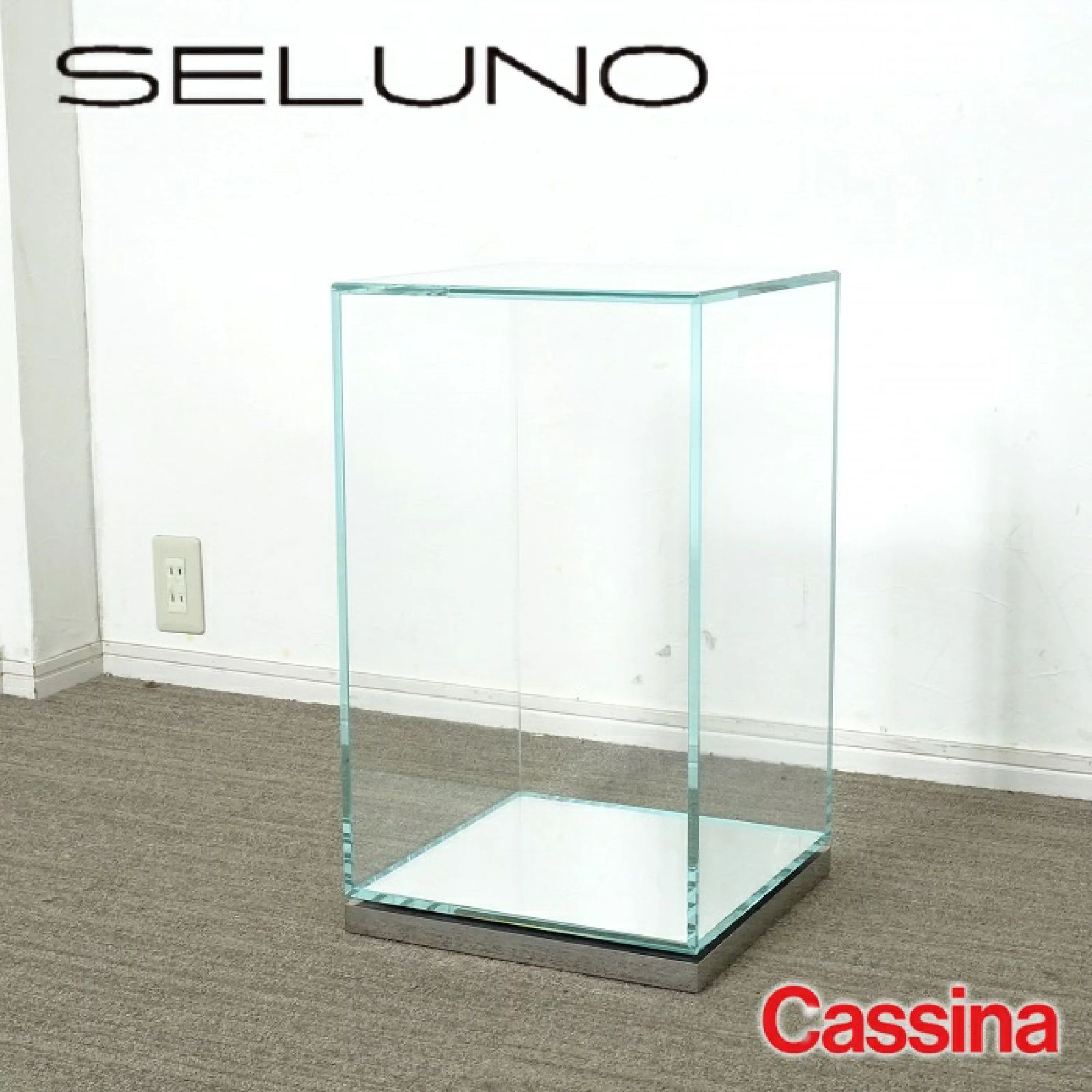 ◾︎SELUNO◾︎ 【短期展示超美品】Cassina カッシーナ L26 VOLAGE / ヴォラージュ ベッドサイドテーブル / クリアーガラス 40万 x590
