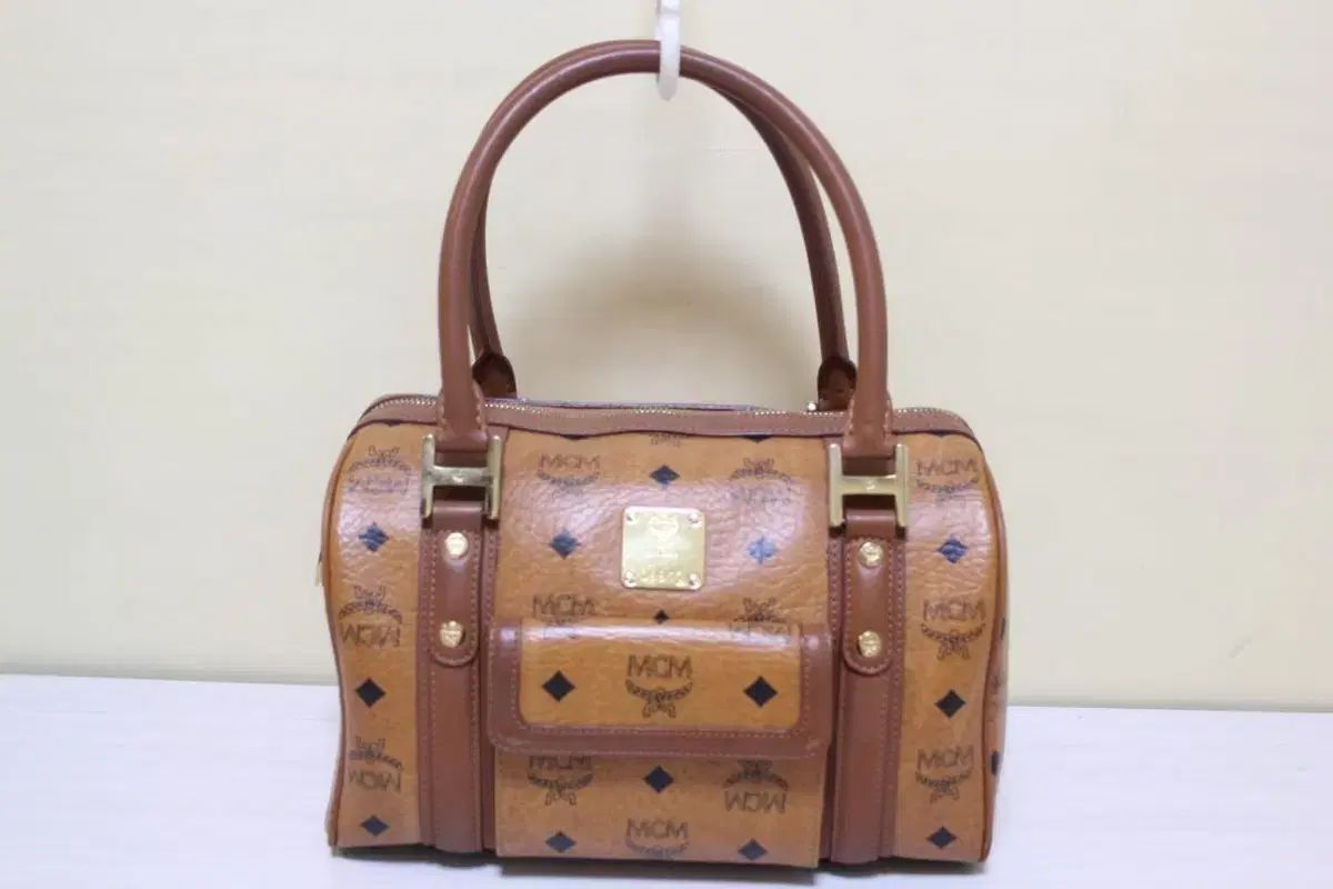MCM エム シー エム 正規品 バッグ