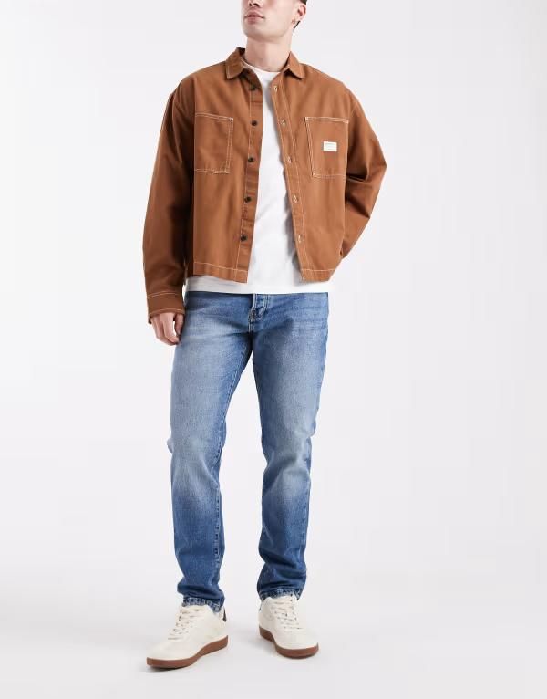 オンリーアンドサンズ メンズ ボトムス デニムパンツ テーパードフィット ジーンズ ONLY SONS Yoke tapered fit jeans in mid blue wash Medium b