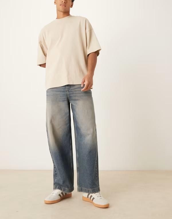 エイソス メンズ ボトムス デニムパンツ ジーンズ ASOS DESIGN barreleg jeans in mid wash blue with tint Mid wash blue ブルー