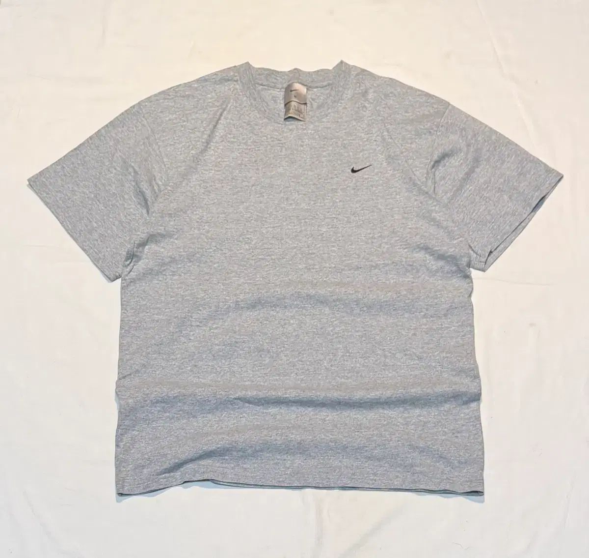 00s NIKE ソロ スウッシュ ヴィンテージ Tシャツ グレー