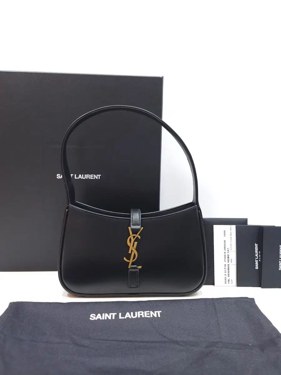 MINI Saint Laurent サンローラン LE 5 A 7 ミニ HOBO BAG