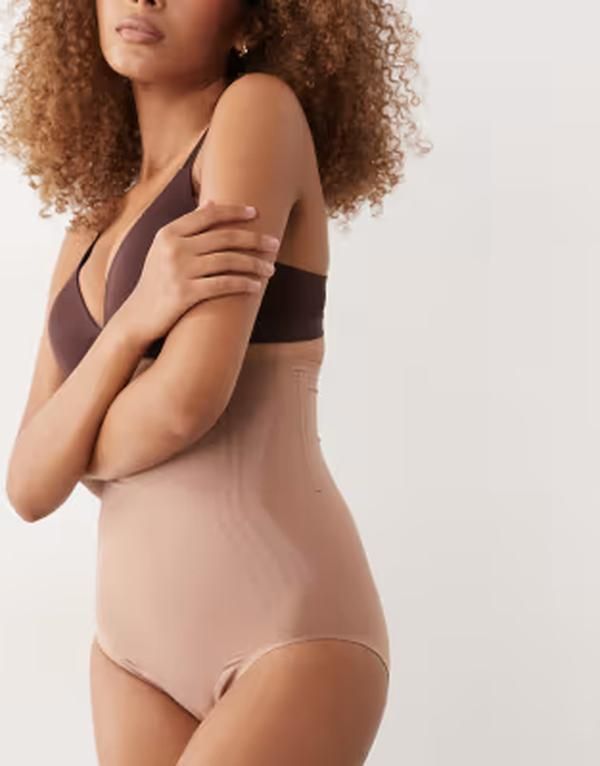 スパンク レディース アンダーウェア ブリーフパンツ ハイウエスト SPANXsculpt GoFigure highwaisted briefs in cinnamon Brown ブラウン