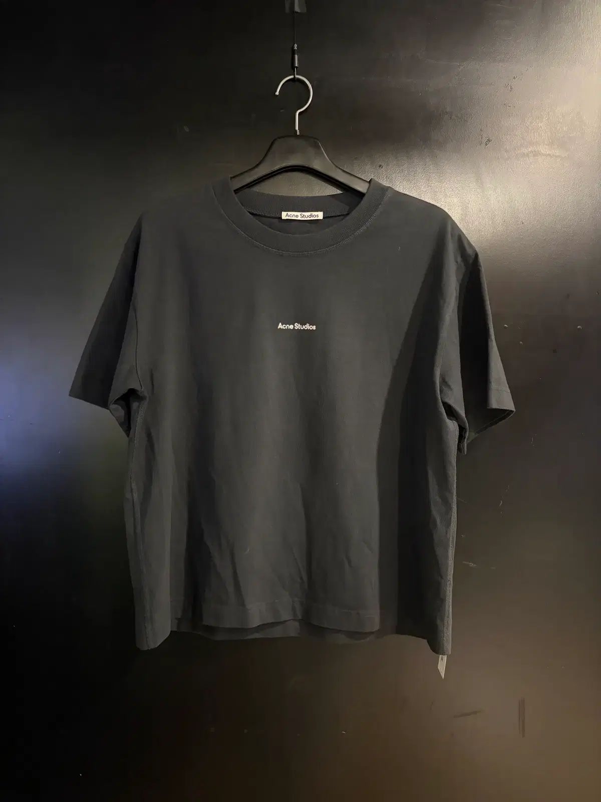 Acne Studios アクネストゥディオズ スタンプ ロゴ 半袖Tシャツ