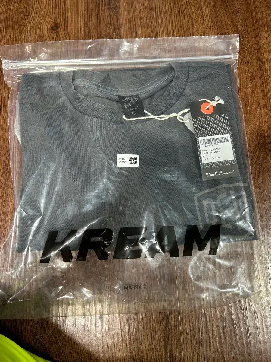 L DEUS EX MACHINA デウスエクスマキナ ダイド ソウル アドレス Tシャツ チャコール