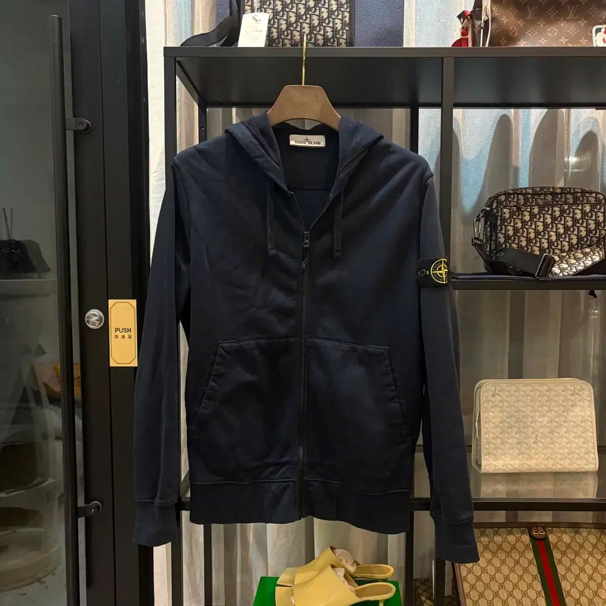 正規品 STONE ISLAND ストーンアイランド フードジップアップ