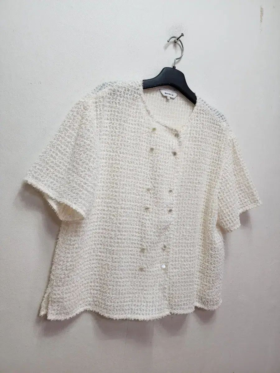 24年 ビーンポール(BEAN POLE) テクスチャー ONEネック ジャケット型 ブラウス
