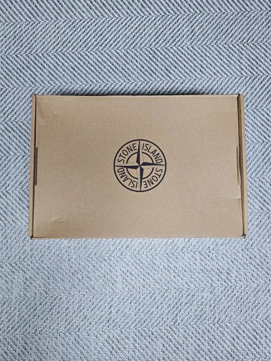 STONE ISLAND ストーンアイランド スニーカー ブラック STONE ISLAND ストーンアイランド スニーカー ブラック