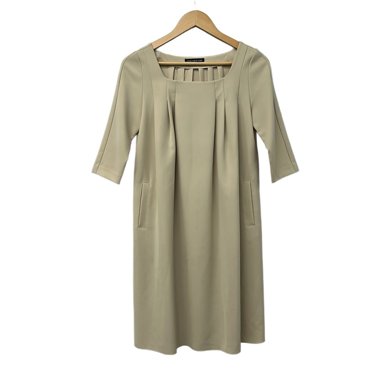 FOXEY NEW YORK(フォクシーニューヨーク) ワンピース サイズ38 M レディース美品 - ベージュ 七分丈/ひざ丈
