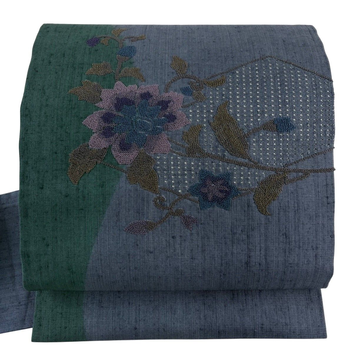 名古屋帯 秀品 紬地 草花 相良刺繍 青灰色 正絹 【中古】
