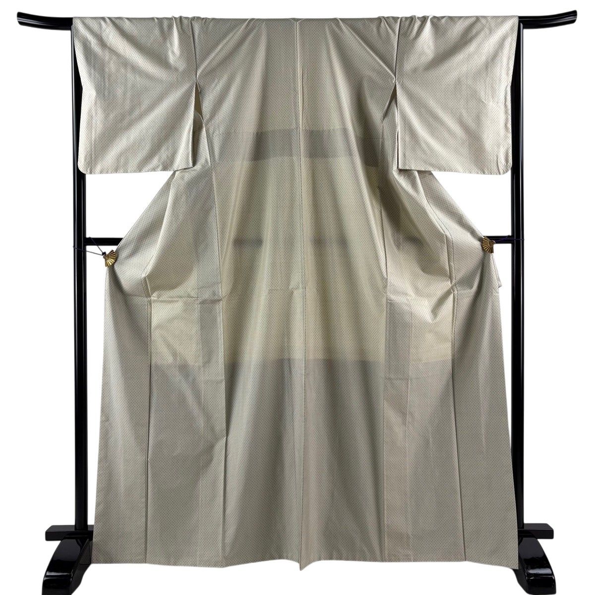 【美品】 大島紬 身丈168.5cm 裄丈67cm M 袷 奄美絣 証紙 幾何学 クリーム 正絹 名品 【中古】