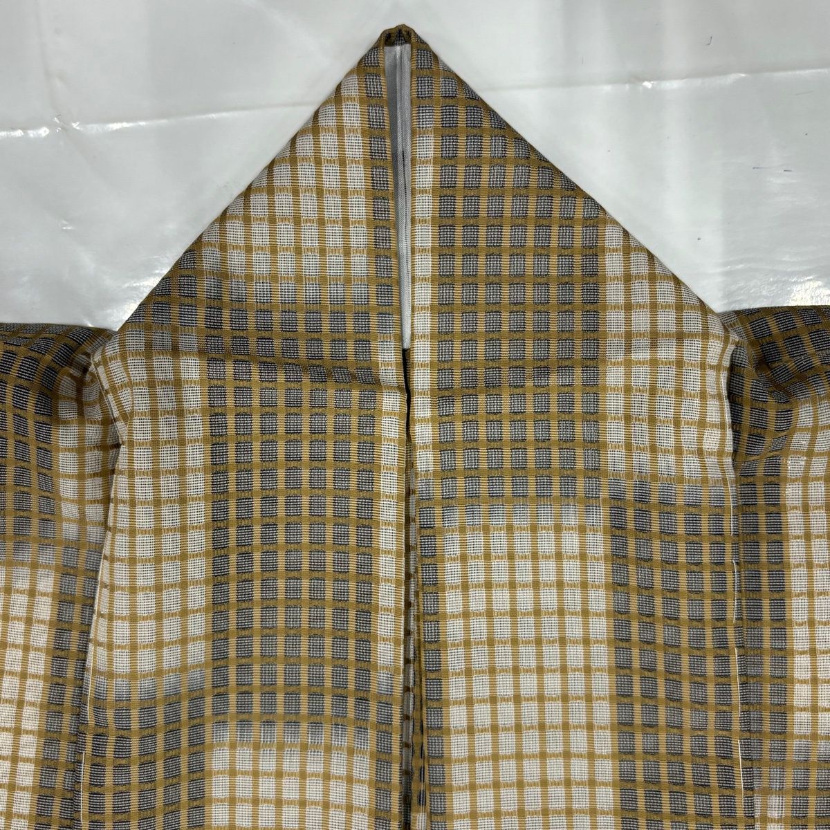 【美品】 紬 身丈157cm 裄丈64.5cm M 薄物 夏紬 変わり市松 格子 ベージュ 正絹 名品 【中古】 【美品】 紬 身丈157cm 裄丈64.5cm M 薄物 夏紬 変わり市松 格子 ベージュ 正絹 名品 【中古】