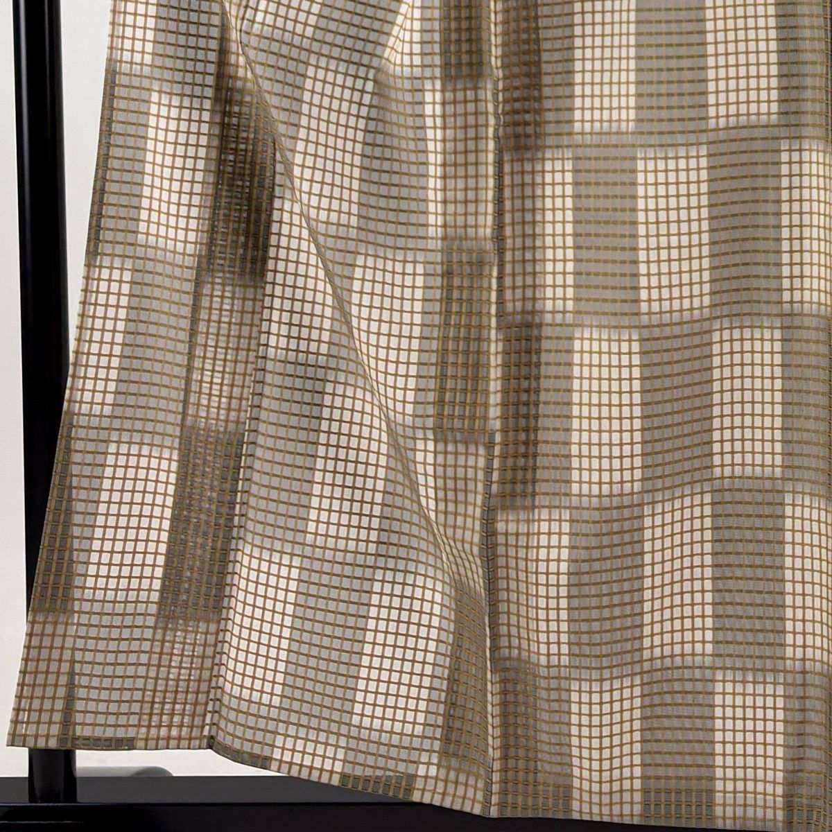 【美品】 紬 身丈157cm 裄丈64.5cm M 薄物 夏紬 変わり市松 格子 ベージュ 正絹 名品 【中古】 【美品】 紬 身丈157cm 裄丈64.5cm M 薄物 夏紬 変わり市松 格子 ベージュ 正絹 名品 【中古】