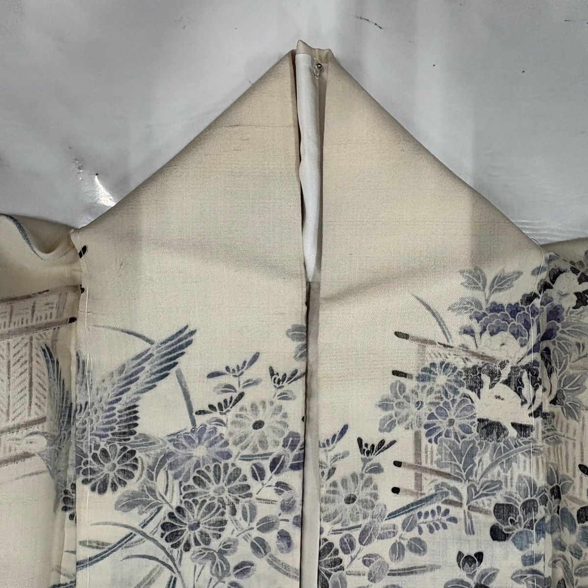 【美品】 訪問着 身丈160cm 裄丈65.5cm M 単衣 紬地 鳥 草花 クリーム 正絹 名品 【中古】
