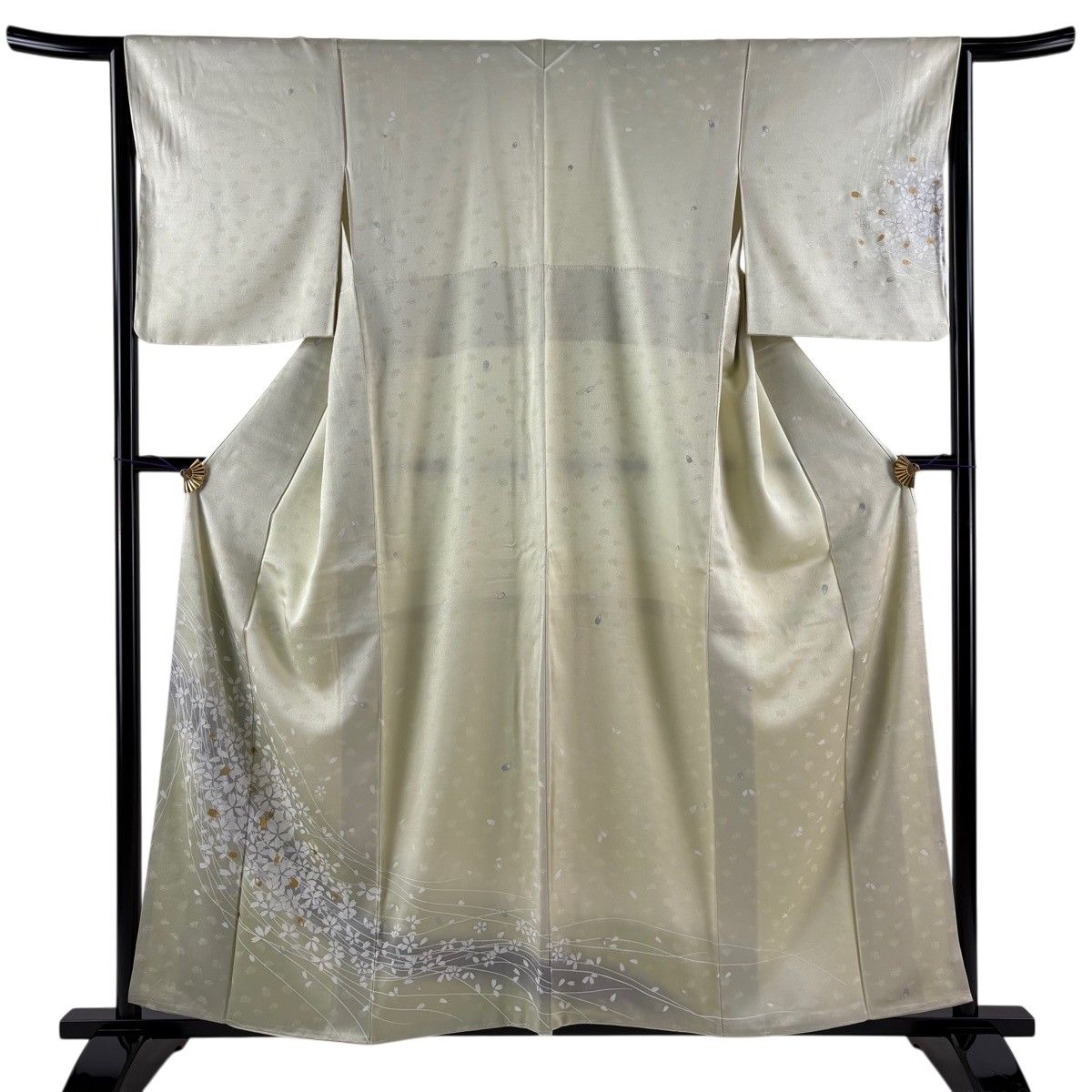 付下げ 身丈157cm 裄丈64.5cm M 袷 桜 花びら 金銀彩 ぼかし 薄緑 正絹 名品 【中古】