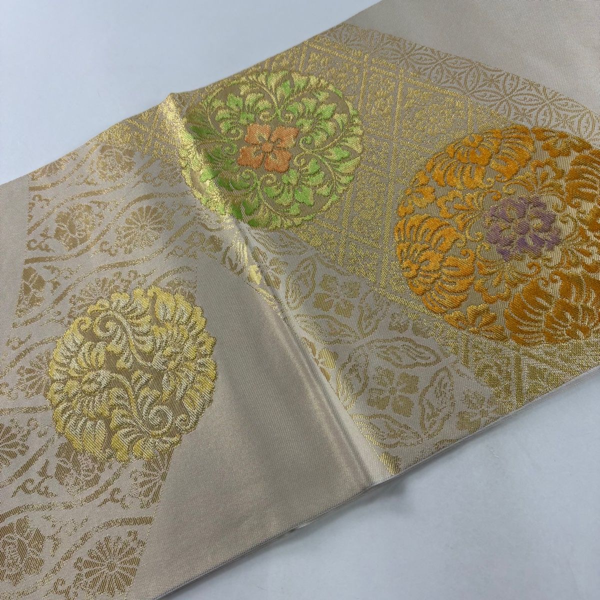 【美品】 袋帯 名品 川島織物 落款 本袋 関西仕立て 浮線綾文 華文 金銀糸 箔 ベージュ 六通 正絹 【中古】