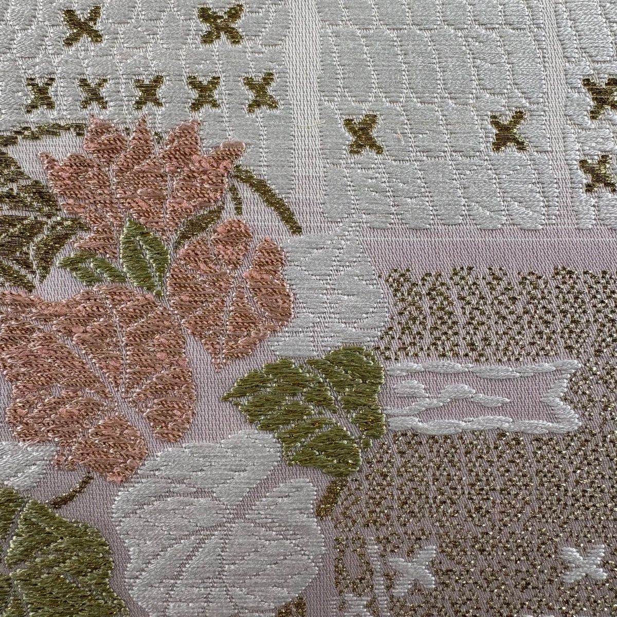 袋帯 名品 花丸文 鎧威 金糸 箔 クリーム 六通 正絹 【中古】