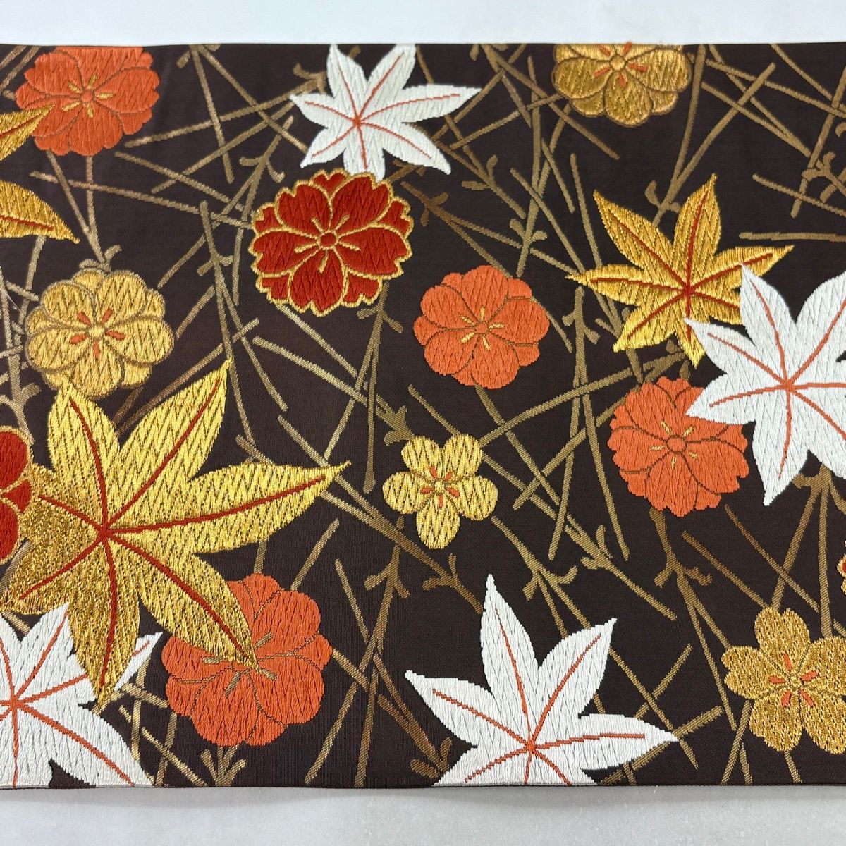 袋帯 逸品 河合美術織物 落款 桜楓と梅 松葉 唐織 金糸 茶色 六通 正絹 【中古】