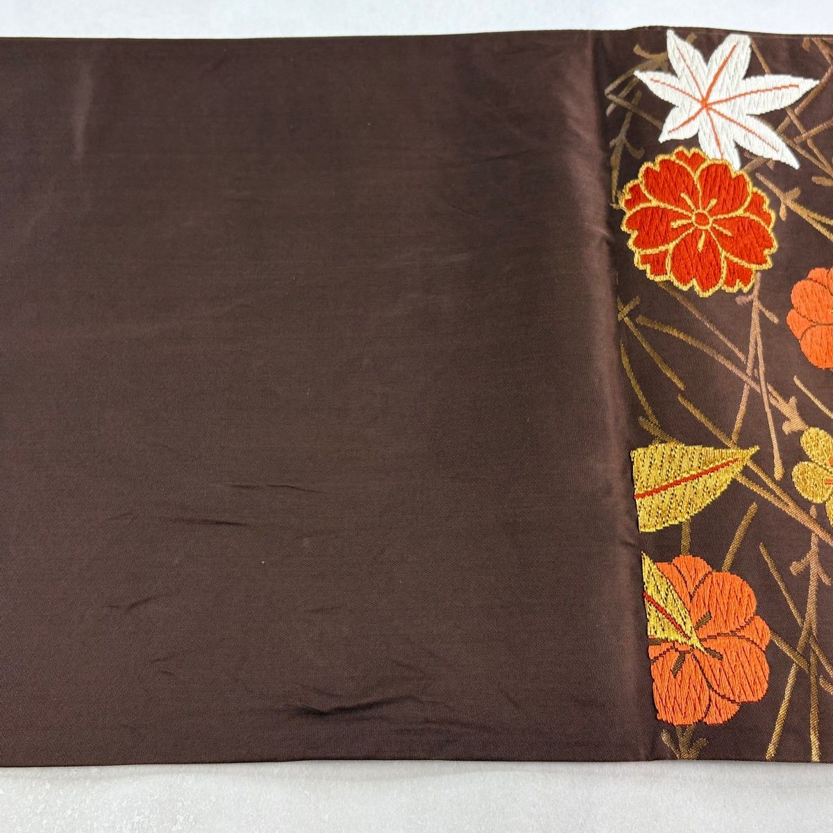 袋帯 逸品 河合美術織物 落款 桜楓と梅 松葉 唐織 金糸 茶色 六通 正絹 【中古】