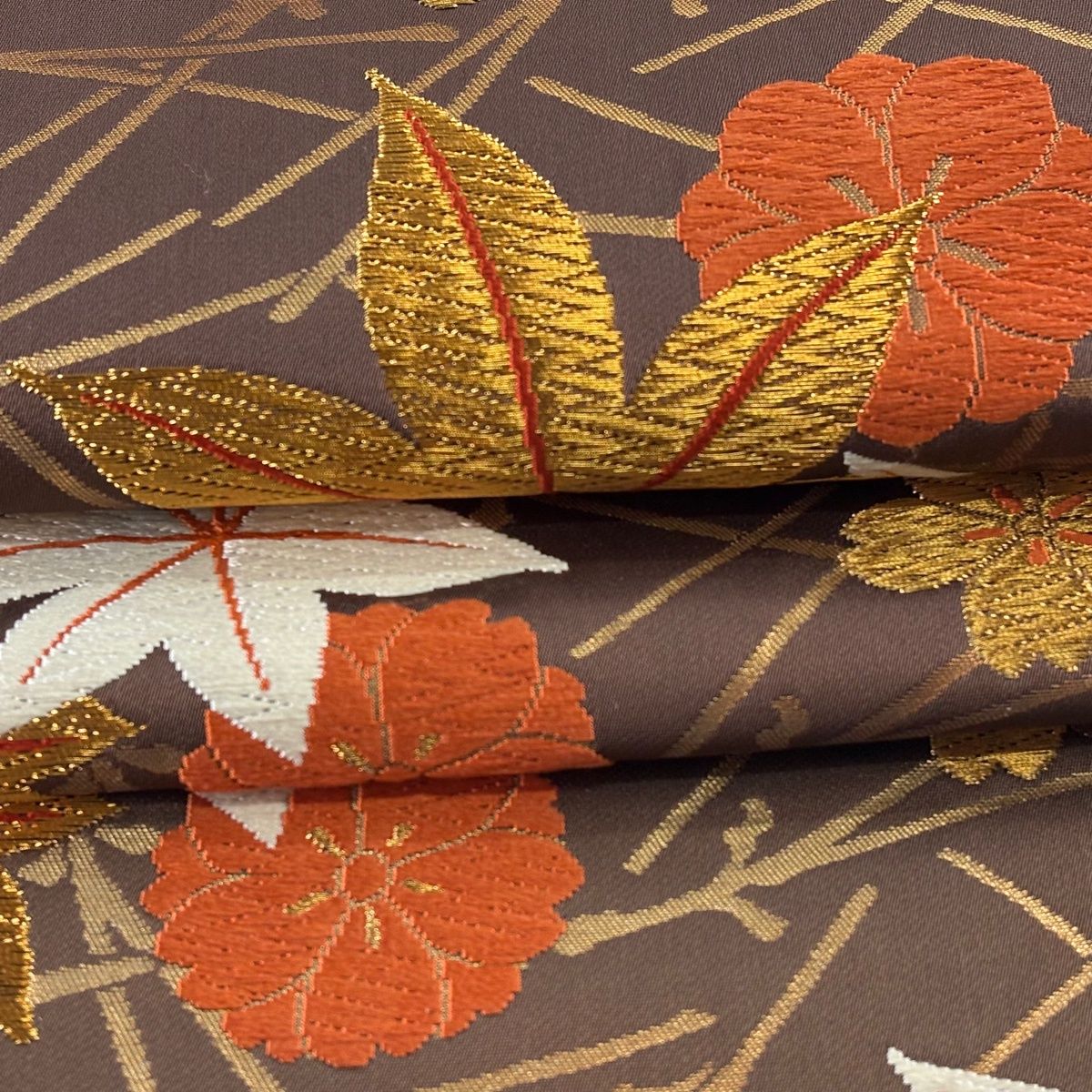 袋帯 逸品 河合美術織物 落款 桜楓と梅 松葉 唐織 金糸 茶色 六通 正絹 【中古】