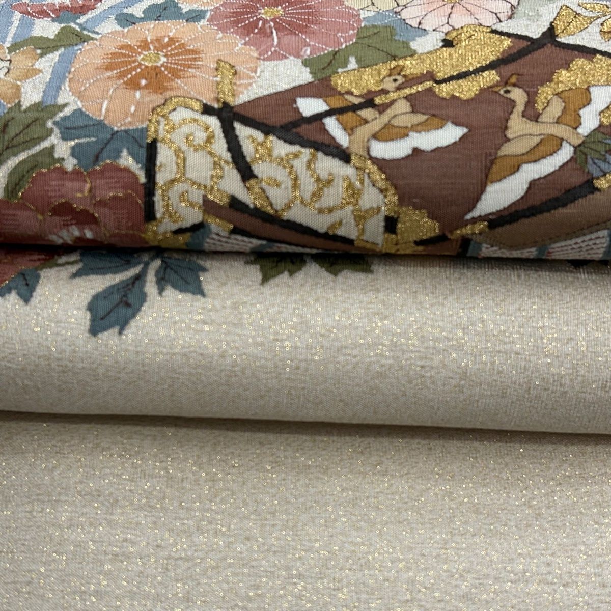 袋帯 逸品 御所車 草花 金糸 ベージュ お太鼓柄 正絹 【中古】