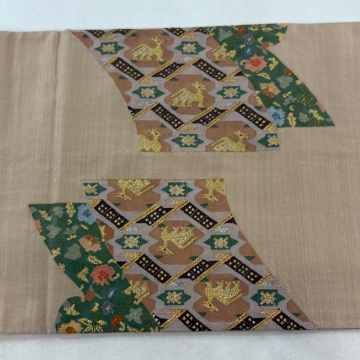 袋帯 逸品 有栖川文 花唐草 金銀糸 薄茶色 お太鼓柄 正絹 【中古】