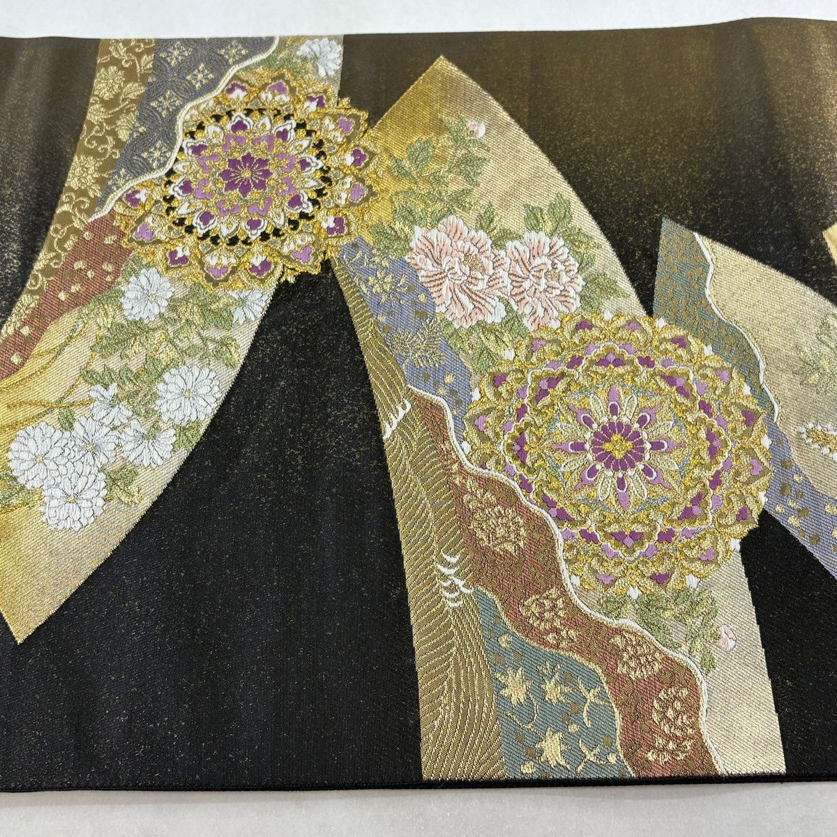 袋帯 逸品 じゅらく 落款 証紙 帝王紫 扇面 華文 金糸 箔 墨色 お太鼓柄 正絹 【中古】