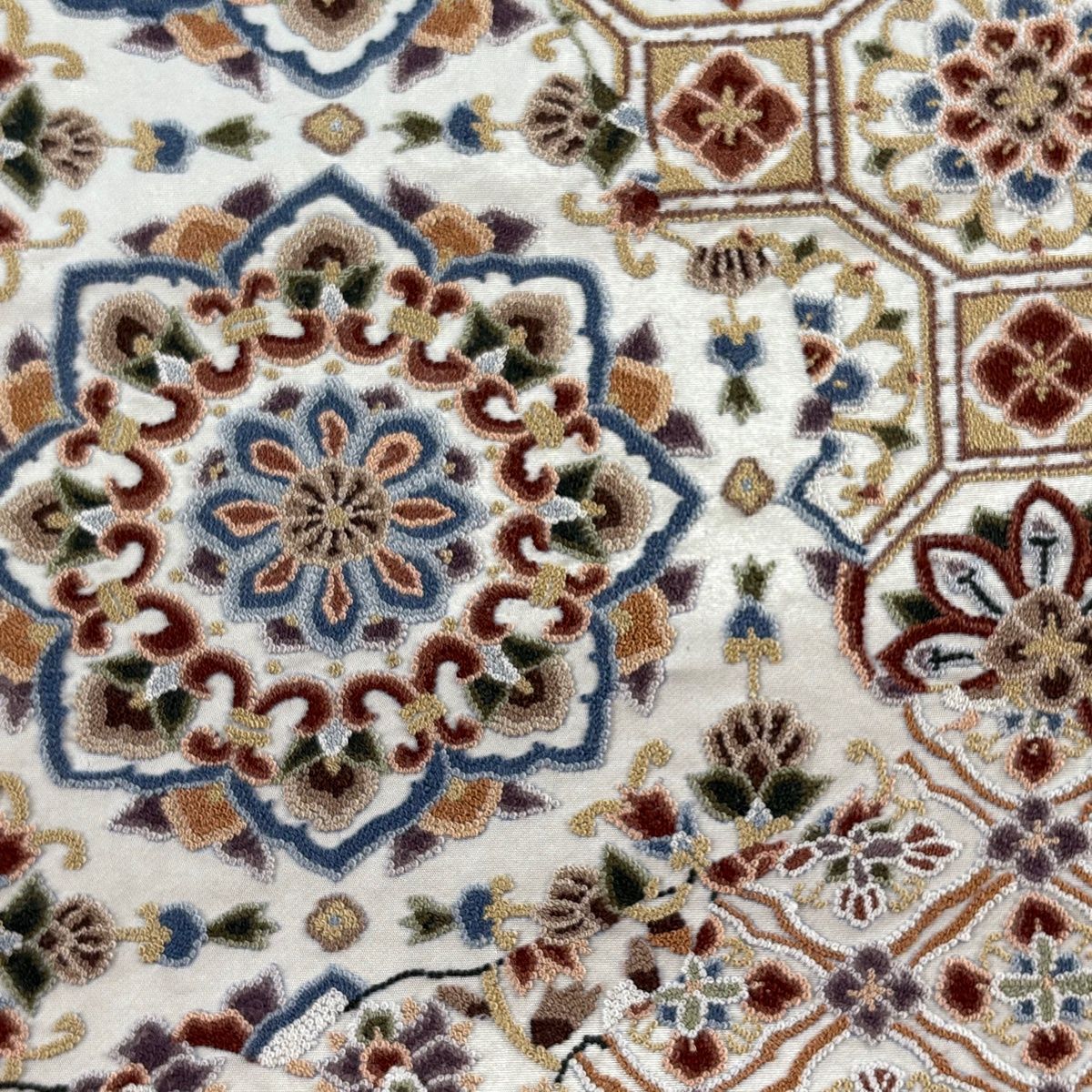 袋帯 逸品 関西仕立て 蜀江華文 草花 相良刺繍 箔 ベージュ お太鼓柄 正絹 【中古】