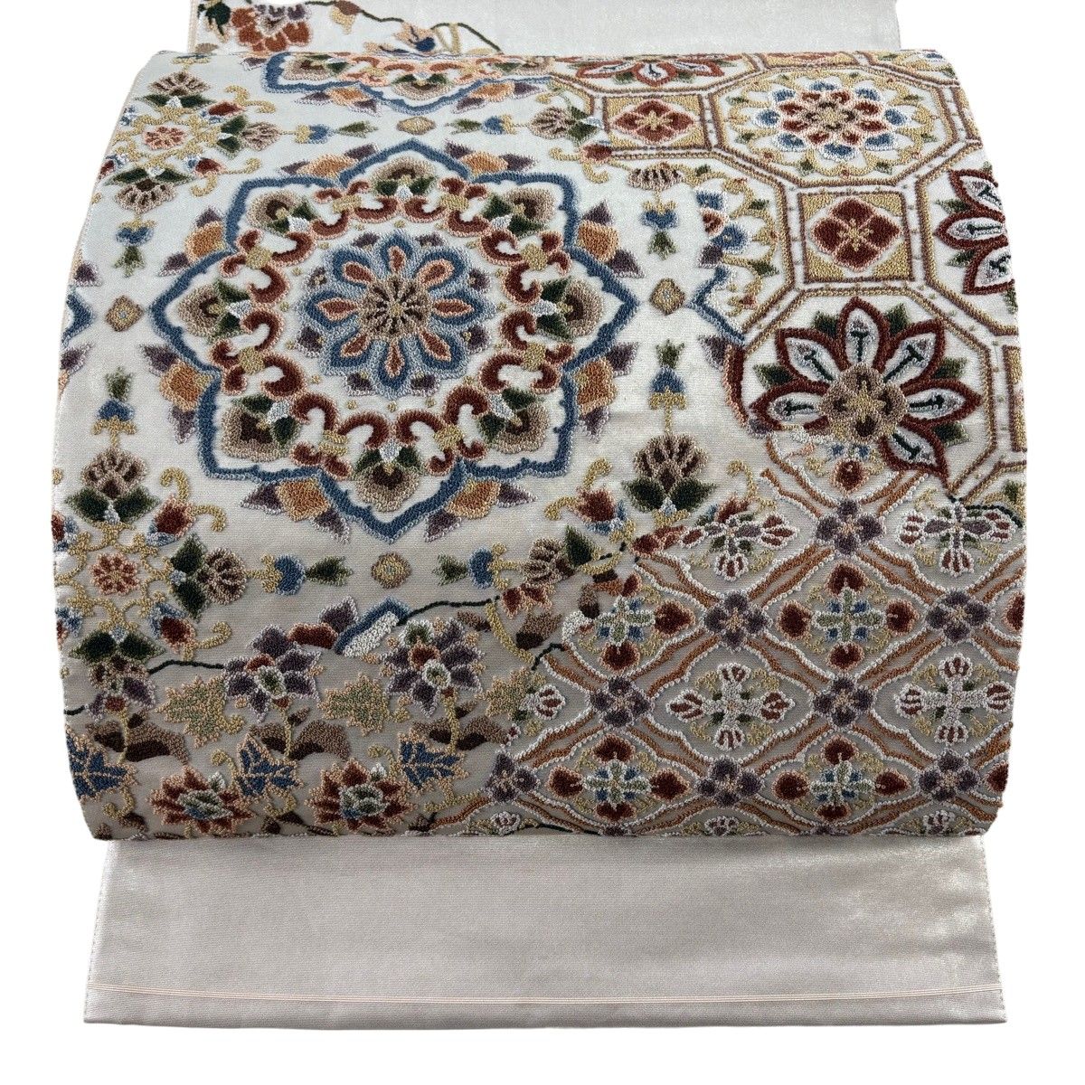袋帯 逸品 関西仕立て 蜀江華文 草花 相良刺繍 箔 ベージュ お太鼓柄 正絹 【中古】