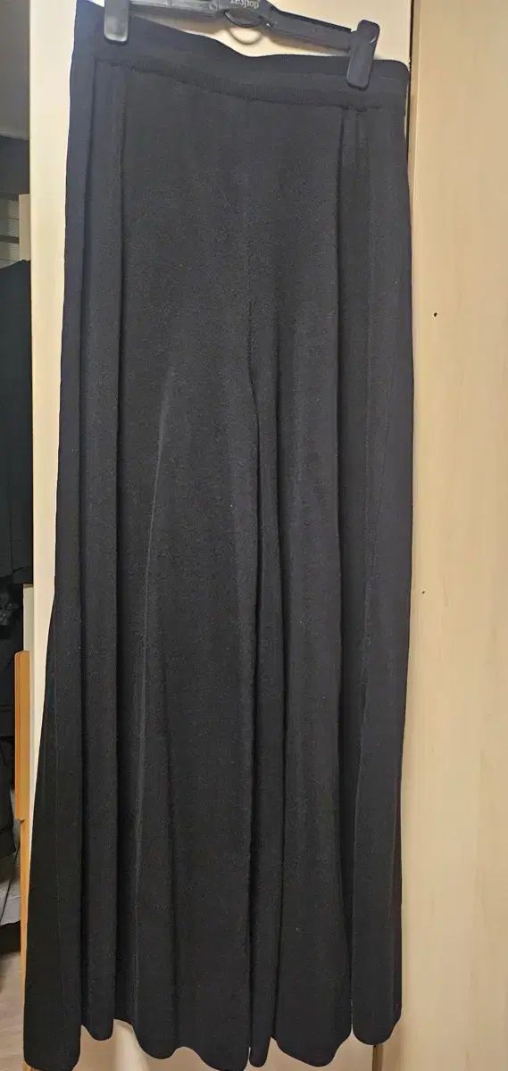 theCASHMERE ブラックニットパンツ theCASHMERE ブラックニットパンツ