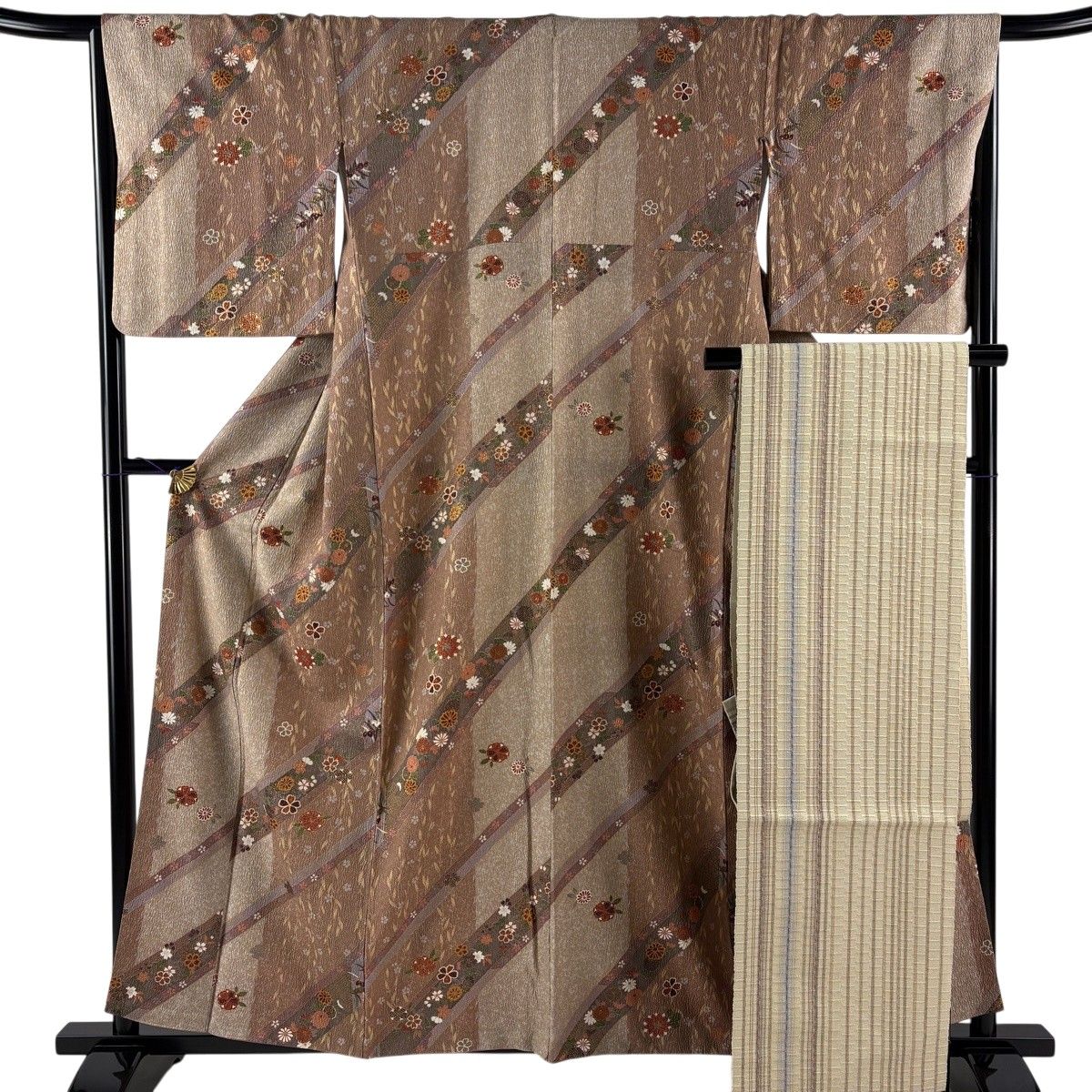 【美品】 小紋 身丈159cm 裄丈65cm M 袷 名古屋帯セット 菊 桜 金彩 ラメ 薄小豆 正絹 秀品 【中古】