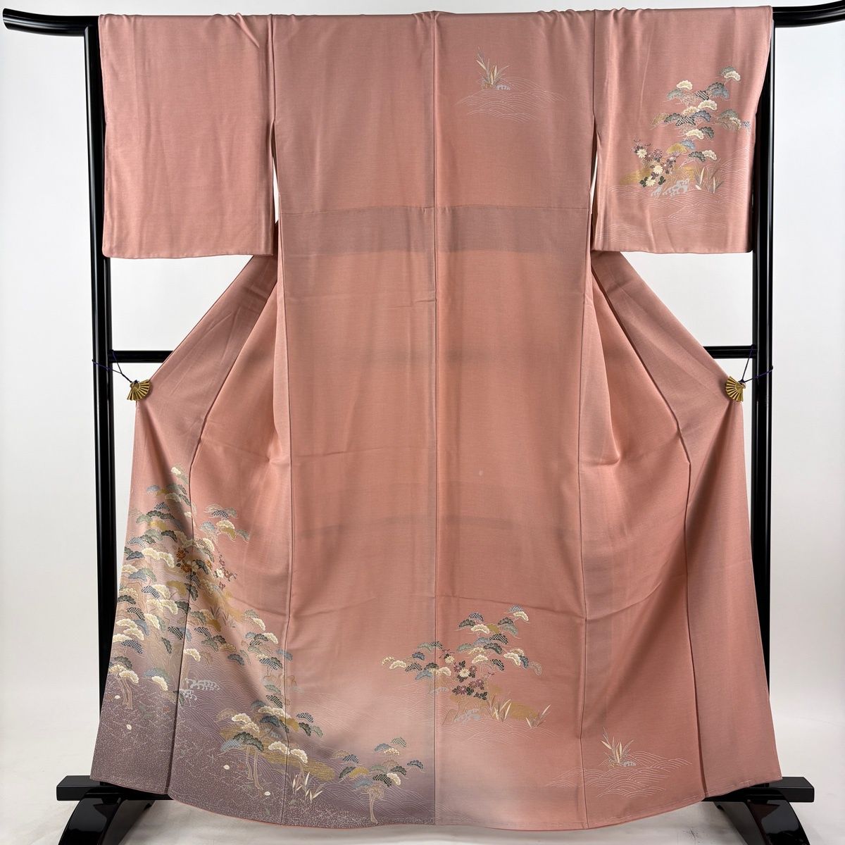 訪問着 身丈163cm 裄丈66.5cm M 袷 袋帯セット 松 椿 金糸 金彩 ピンク 正絹 秀品 【中古】 訪問着 身丈163cm 裄丈66.5cm M 袷 袋帯セット 松 椿 金糸 金彩 ピンク 正絹 秀品 【中古】