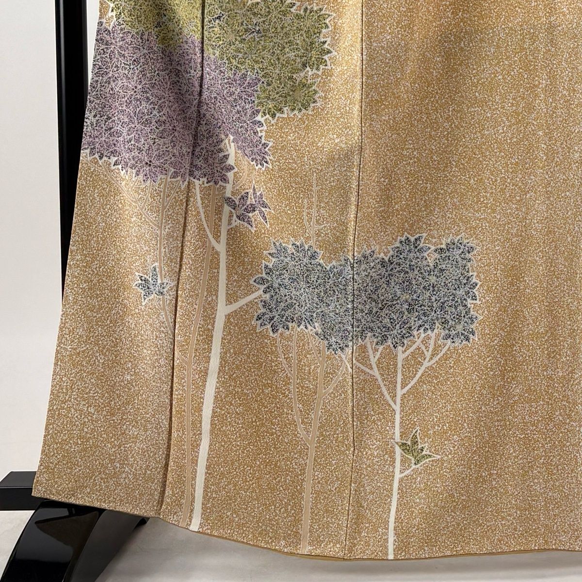 【美品】 訪問着 身丈164cm 裄丈64cm M 袷 袋帯セット 落款 枝花 刺繍 金彩 山吹茶色 正絹 秀品 【中古】 【美品】 訪問着 身丈164cm 裄丈64cm M 袷 袋帯セット 落款 枝花 刺繍 金彩 山吹茶色 正絹 秀品 【中古】