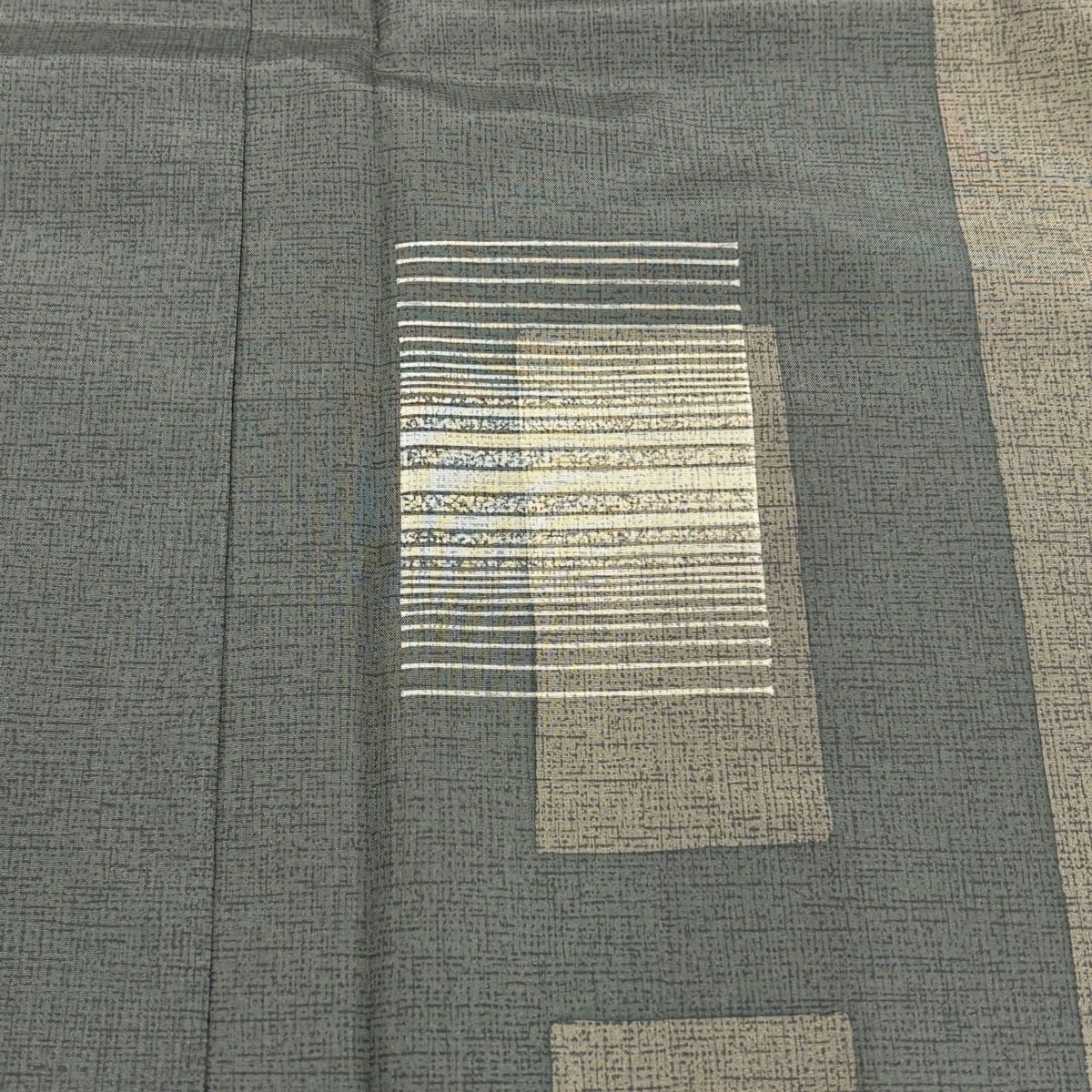 【美品】 付下げ 身丈161cm 裄丈67cm M 袷 大島紬地 袋帯セット 証紙 幾何学模様 灰緑 正絹 名品 【中古】 【美品】 付下げ 身丈161cm 裄丈67cm M 袷 大島紬地 袋帯セット 証紙 幾何学模様 灰緑 正絹 名品 【中古】