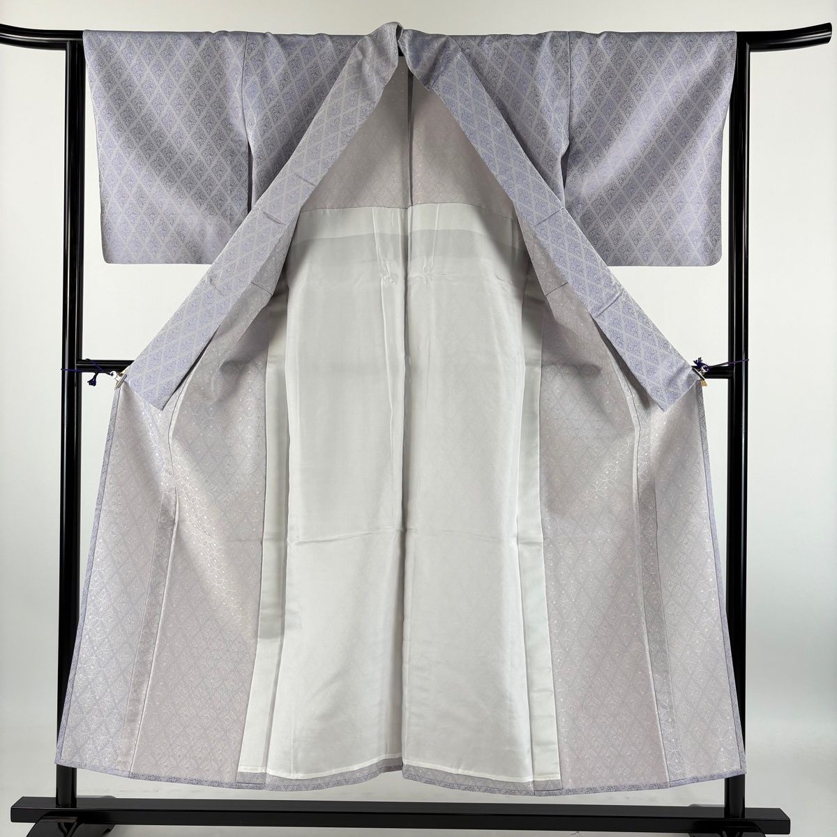 【美品】 付下げ 身丈151.5cm 裄丈63cm S 単衣 菱 幾何学 薄紫 正絹 逸品 【中古】 【美品】 付下げ 身丈151.5cm 裄丈63cm S 単衣 菱 幾何学 薄紫 正絹 逸品 【中古】