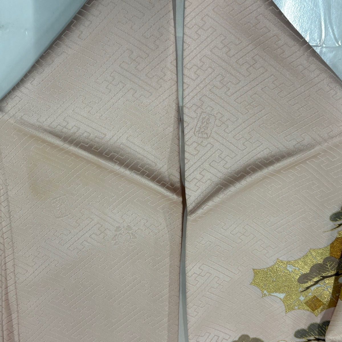 訪問着 身丈159.5cm 裄丈65.5cm M 袷 吾妻徳穂 落款 菊 松竹梅 金糸 金彩 ピンク 正絹 名品 【中古】