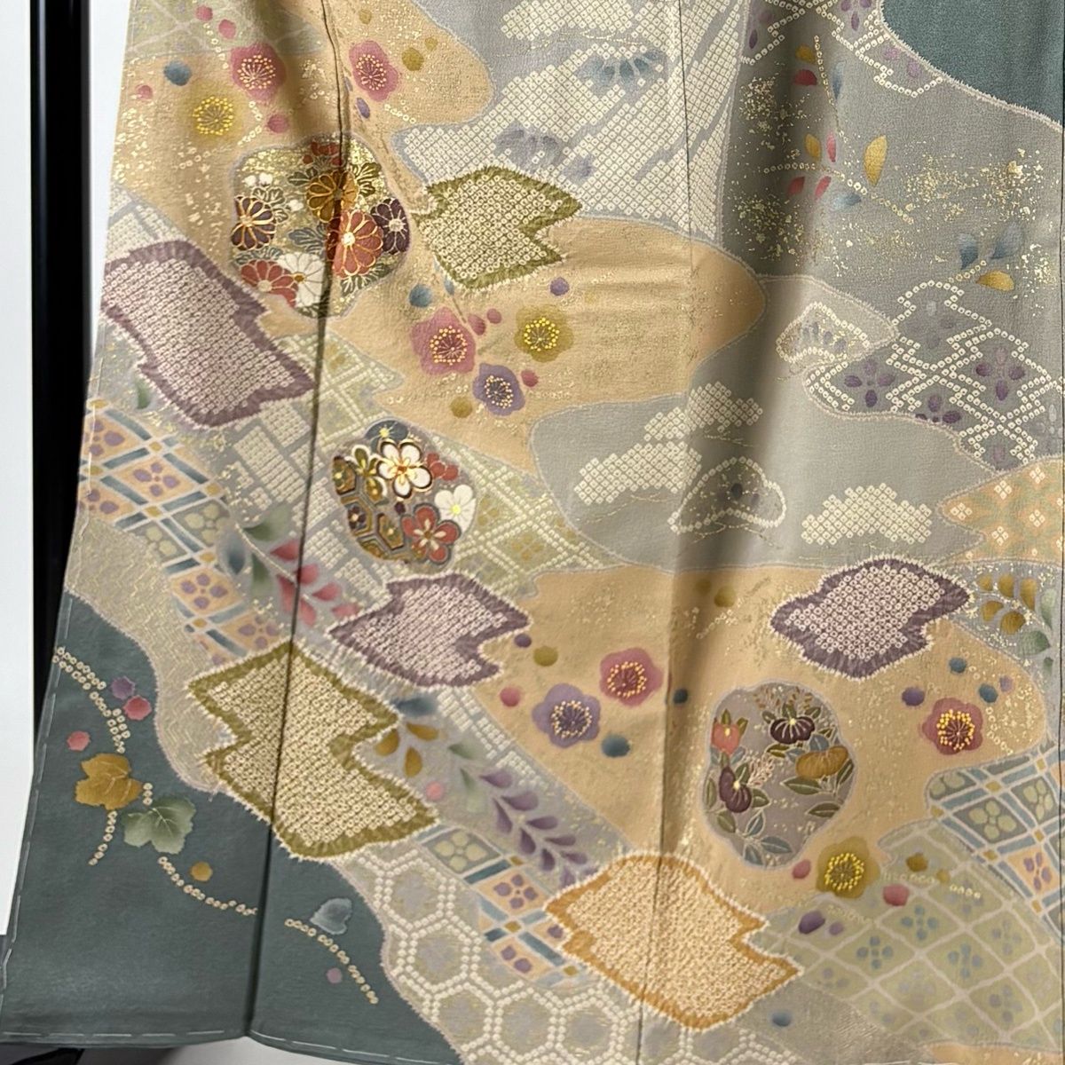 訪問着 身丈163cm 裄丈66cm M 袷 梅 菊 金糸 金彩 灰緑 正絹 名品 【中古】 訪問着 身丈163cm 裄丈66cm M 袷 梅 菊 金糸 金彩 灰緑 正絹 名品 【中古】