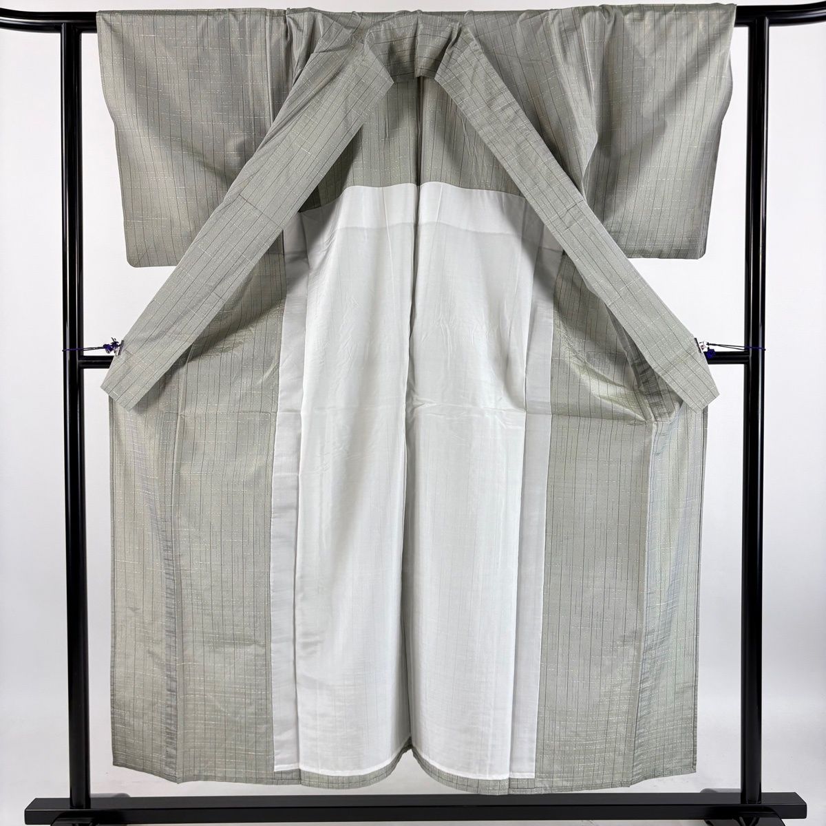 【美品】 大島紬 身丈155cm 裄丈62cm S 単衣 証紙 縞 灰緑 正絹 名品 【中古】 【美品】 大島紬 身丈155cm 裄丈62cm S 単衣 証紙 縞 灰緑 正絹 名品 【中古】
