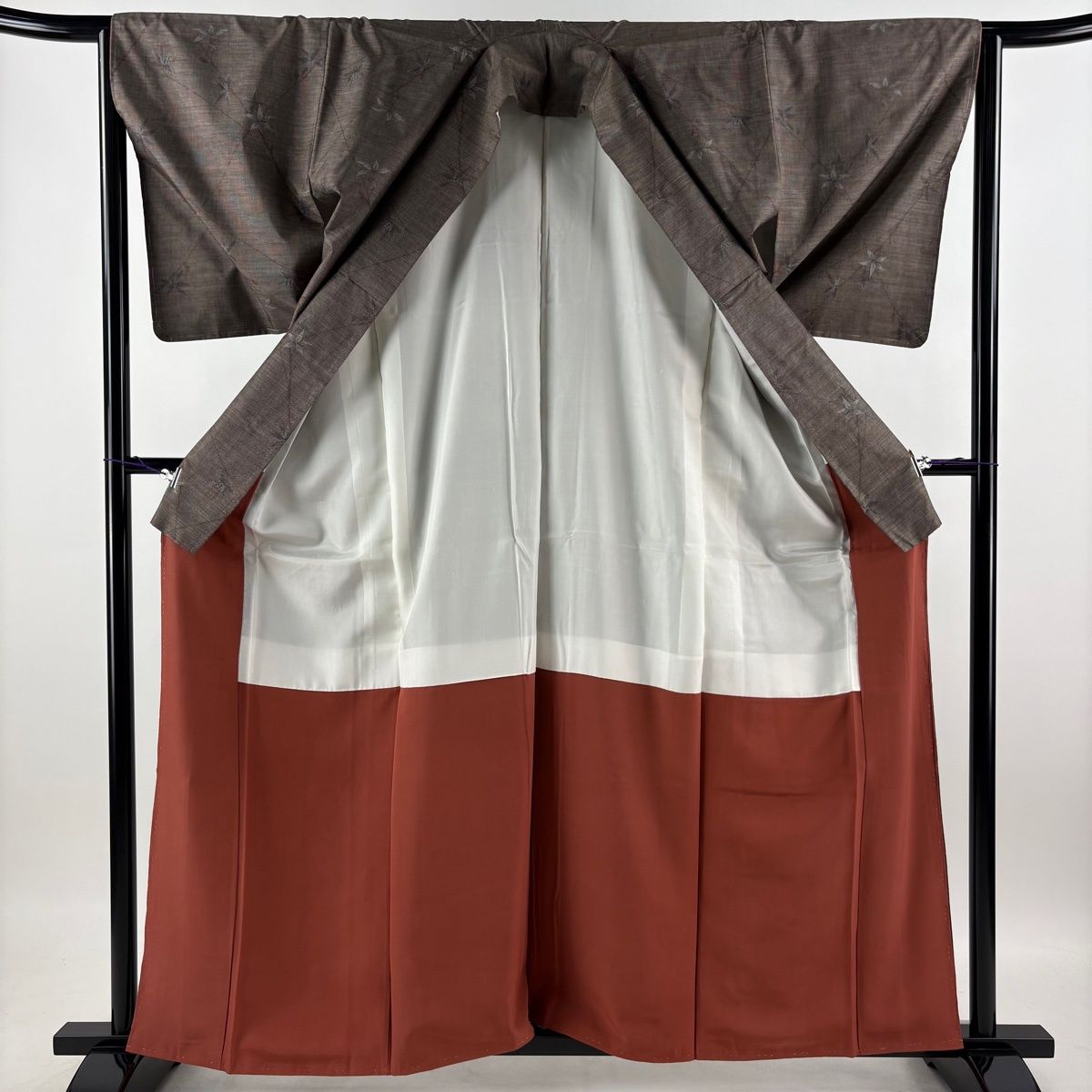 【美品】 紬 身丈161cm 裄丈64cm M 袷 枝葉 焦茶色 正絹 秀品 【中古】