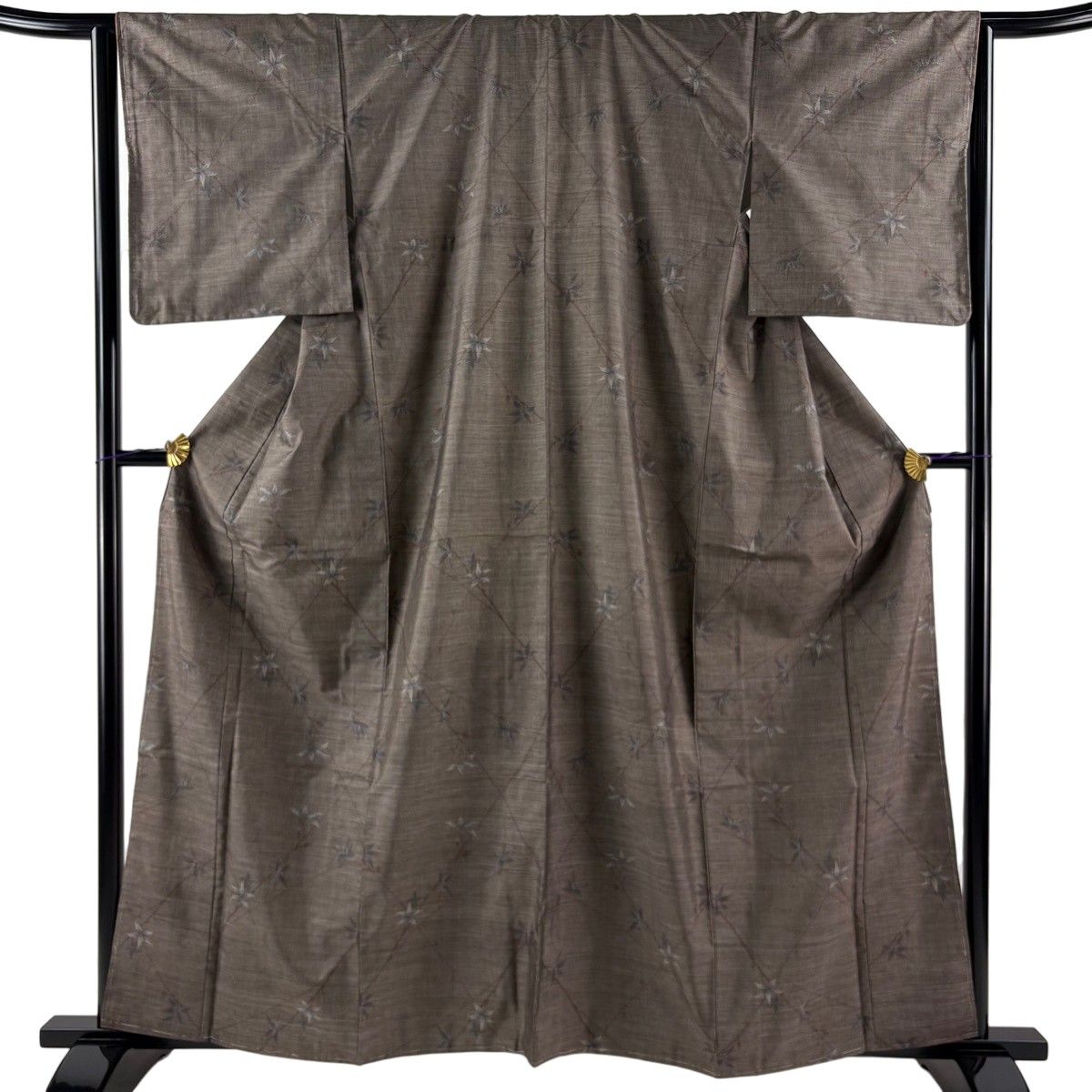 【美品】 紬 身丈161cm 裄丈64cm M 袷 枝葉 焦茶色 正絹 秀品 【中古】