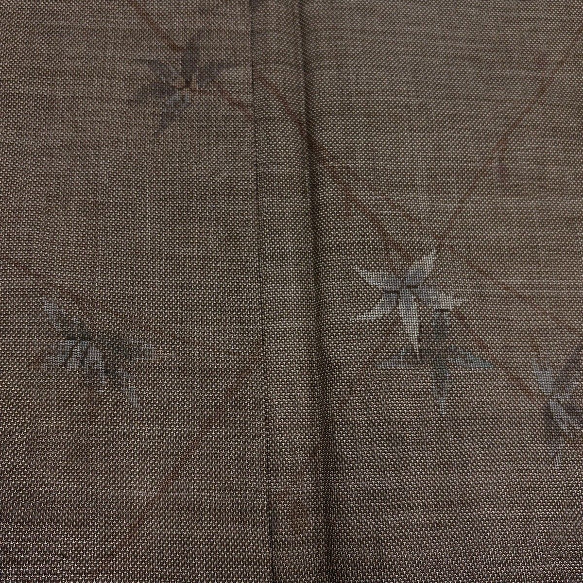 【美品】 紬 身丈161cm 裄丈64cm M 袷 枝葉 焦茶色 正絹 秀品 【中古】