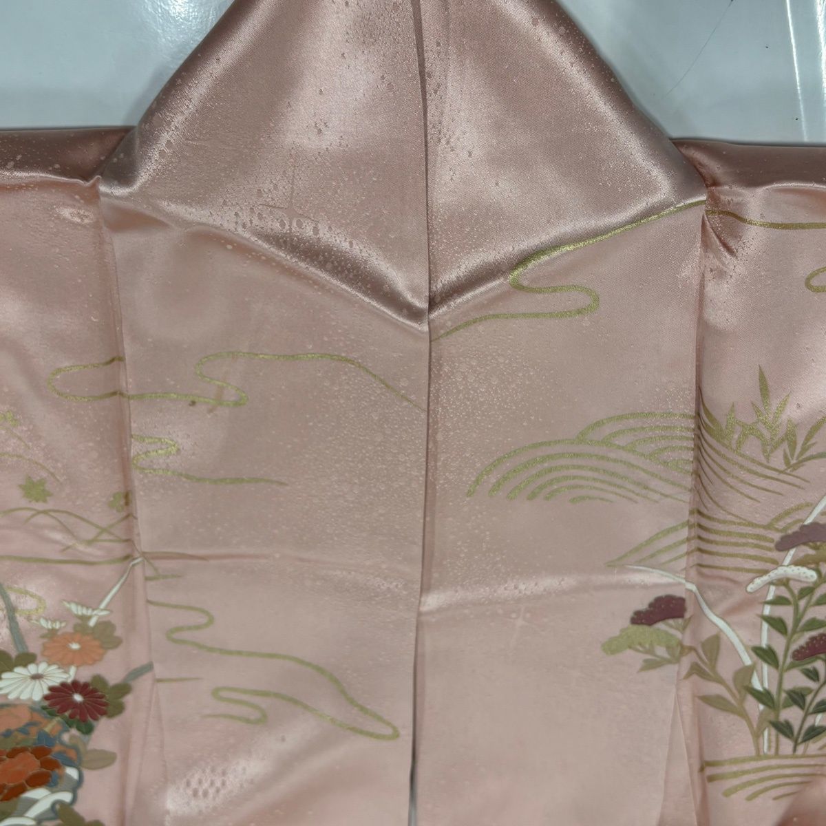 訪問着 身丈162.5cm 裄丈64cm M 袷 雪輪 草花 刺繍 金彩 薄ピンク 正絹 秀品 【中古】