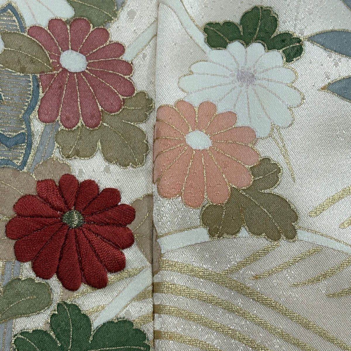 訪問着 身丈162.5cm 裄丈64cm M 袷 雪輪 草花 刺繍 金彩 薄ピンク 正絹 秀品 【中古】