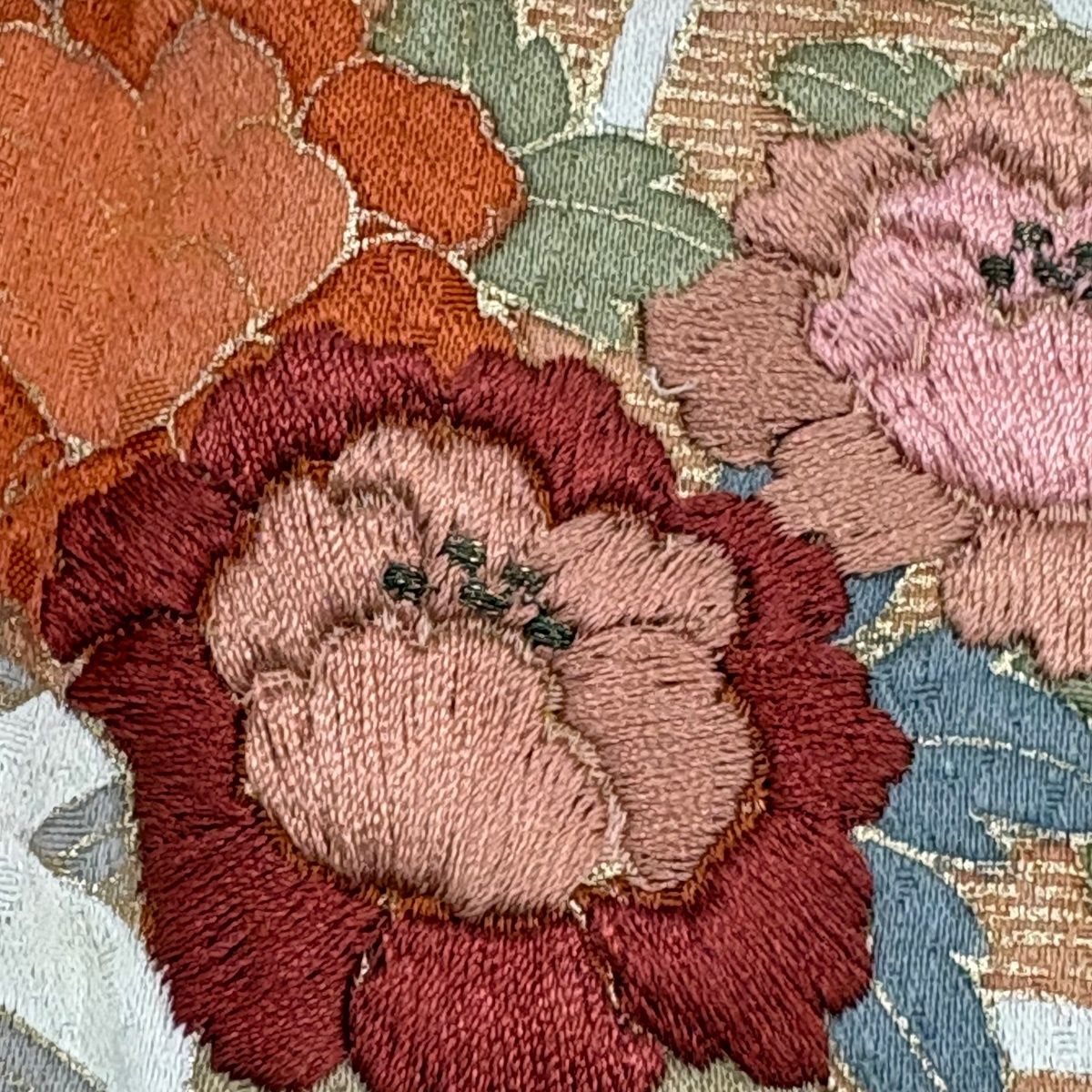 訪問着 身丈162.5cm 裄丈64cm M 袷 雪輪 草花 刺繍 金彩 薄ピンク 正絹 秀品 【中古】
