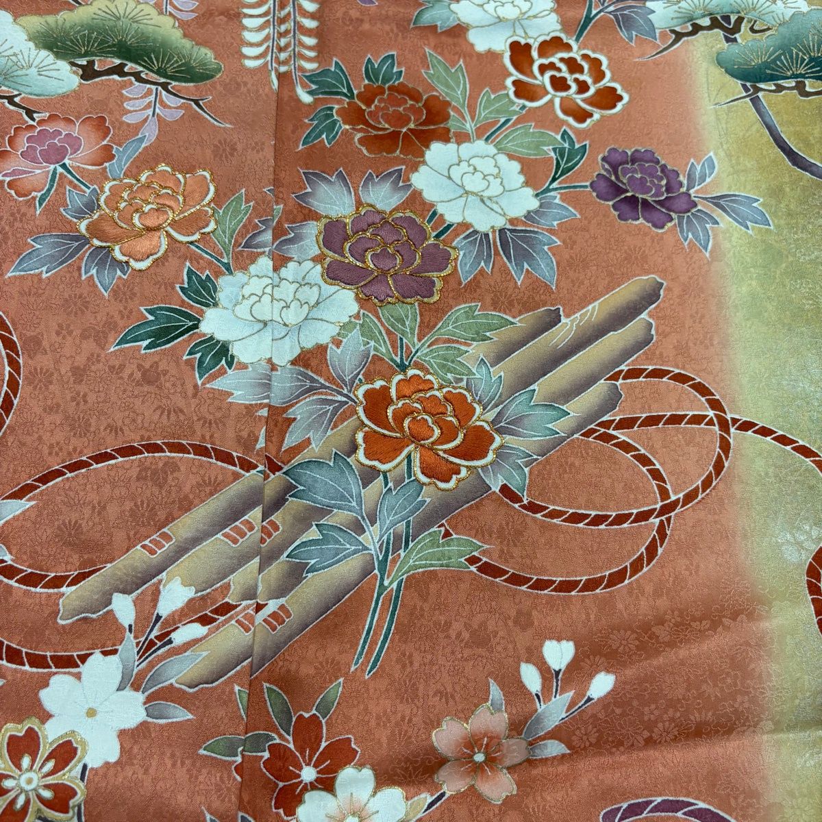 訪問着 身丈165.5cm 裄丈66.5cm M 袷 花筏 笠松 金糸 刺繍 サーモンピンク 正絹 秀品 【中古】