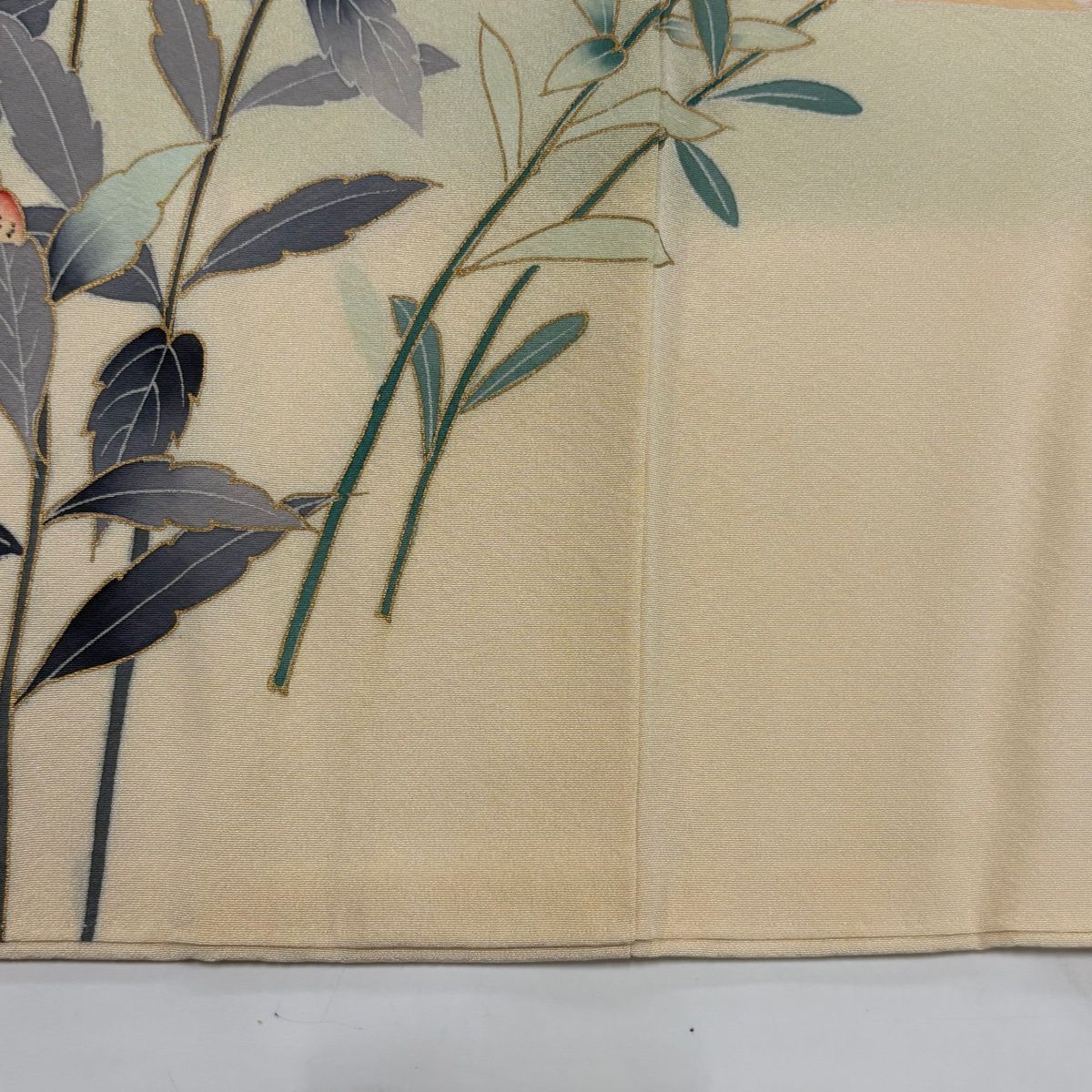 訪問着 身丈152.5cm 裄丈62cm S 袷 落款 菊 梅 金彩 ぼかし ベージュ 正絹 秀品 【中古】 訪問着 身丈152.5cm 裄丈62cm S 袷 落款 菊 梅 金彩 ぼかし ベージュ 正絹 秀品 【中古】