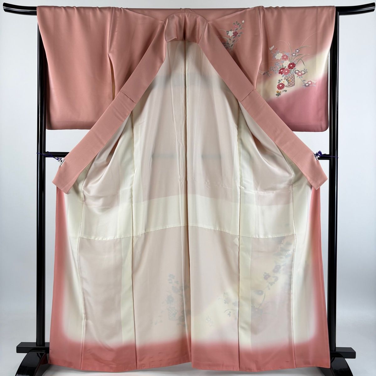 【美品】 訪問着 身丈165.5cm 裄丈67.5cm L 袷 花籠 流水 ぼかし ピンク 正絹 秀品 【中古】 【美品】 訪問着 身丈165.5cm 裄丈67.5cm L 袷 花籠 流水 ぼかし ピンク 正絹 秀品 【中古】